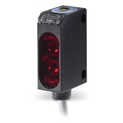 小型S41系列产品是光电传感器的基本系列产品，提供各种对射、偏振镜反射式、漫反射型号，提供红色或红外LED光源、M8 4芯带插头或2米电缆连接，提供或不提供调整器调节。